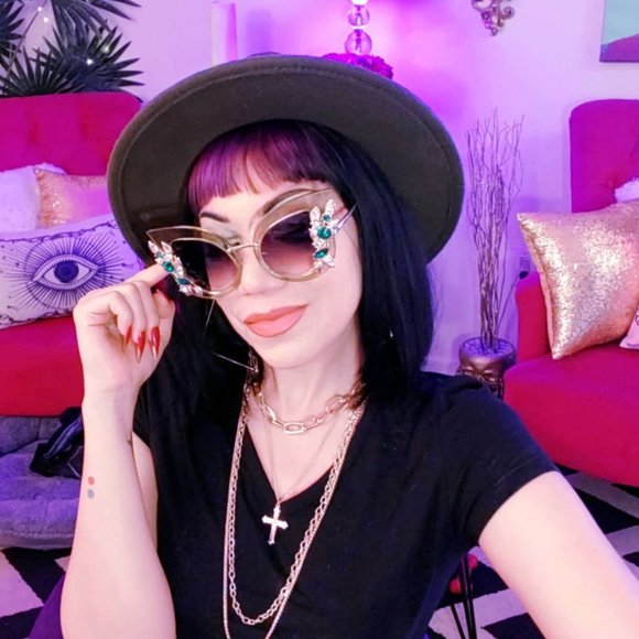 Lime Retro Pinup Cat Eye Sunglasses - Picture 3 of 4